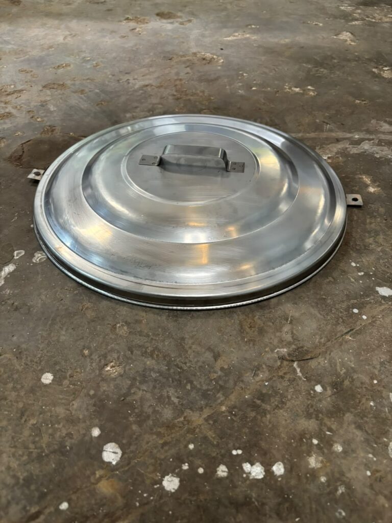 700 MM Stainless Steel Top & Bottom Dish Set Stainless Steel Tank Dishes